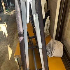 折りたたみベッドの画像