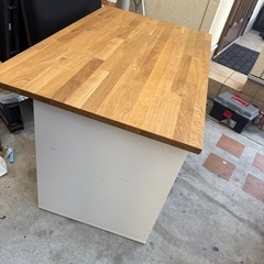 テーブル
の画像