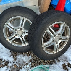 スタッドレスタイヤ　２０５／６５/15 5穴の画像