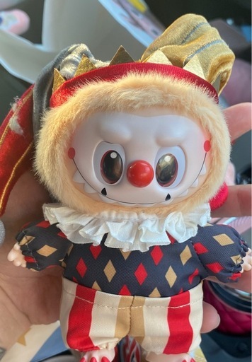 popmart　ラブブ　スーパーシークレット　ワイソーシリアス