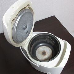 【湖北台団地の五階まで取りに来てくれる方】タイガーマイコン炊飯ジャー, JAI-B550, 3合炊き, 2010年製, 白米,玄米,おかゆ,無洗米,炊き込み,おこわ,早炊き対応の画像