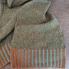 帽子とマフラーの一体化の画像