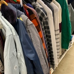 服　衣類　子供服　制服　ブラウス　メンズ　手袋　コナンひざ掛け　アディダス　ユニクロ　GU  パーカー　トレーナー　スウェット　パンツ　アウター　ジャンパー　セーター　Tシャツ　ロンT ワンピース　キャミソール　タンクトップ　半ズボン　スカート　ジャケット　ジーパンの画像