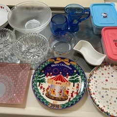 食器まとめ売りの画像