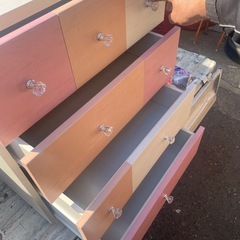 収納家具　４段の画像