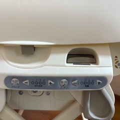 コンビ　ネムリラ　電動ハイローチェア　の画像