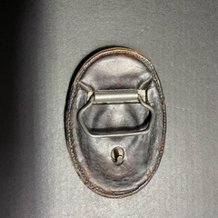 トニーラマ製、革バックルの画像