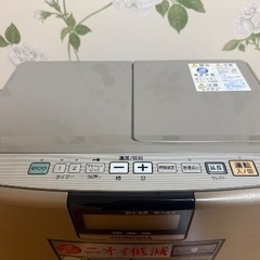 【美品】石油ファンヒーター　2012年製　コロナの画像