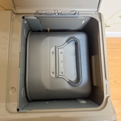 【美品】石油ファンヒーター　2012年製　コロナの画像