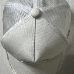 【新品未使用】Rady キャップ ホワイト 星ゴールドスパンコール　帽子の画像