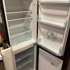 中型冷蔵庫の画像