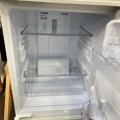 ジ494/ SHARP シャープ SJ-D14E-W ホワイト つけかえどっちもドア 2ドア ノンフロン 冷凍冷蔵庫 137L 2019年製の画像