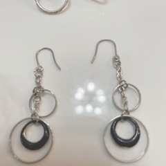 レディースピアス　まとめて3点　シルバー　揺れる　ピンク　ブラックの画像