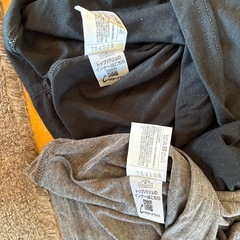 トップバリュー長袖シャツブラック、グレー2枚セットの画像