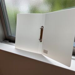 カラフルなリングバインダーの画像