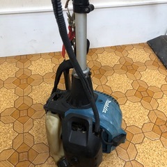 【店頭お渡し限定】（25-11-18）マキタ　エンジン式刈払機　MEM2300Uの画像