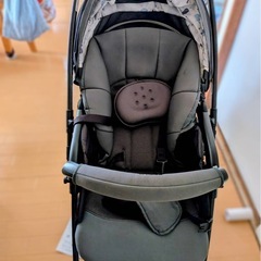 アップリカA型ベビーカーの画像