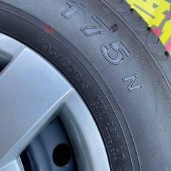 ハイエース　２００系　ほぼ新車外し　１９５／８０Ｒ１５　１０７／１０５　ＬＴ　４本セット　２０２４年製　ダンロップＳＰ１７５Ｎの画像