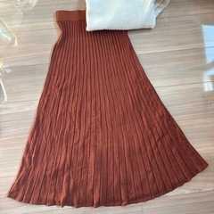 ニットスカートの画像