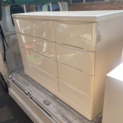 タンス４段ホワイトの画像