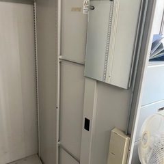 【数日限定品】オフィスロッカー鏡付き！大容量！！の画像