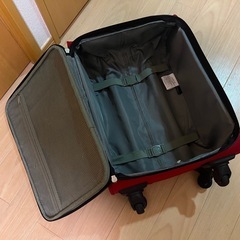 【Fumbert Yourel ACTUS】キャリーケース（レッド）の画像