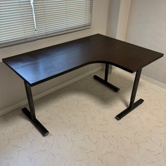 【取引中】L字デスク、リクライニングチェアの画像