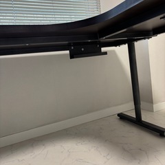 【取引中】L字デスク、リクライニングチェアの画像