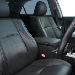 月々2.6万円で乗れる！トヨタ クラウンアスリート 2.5 アニバーサリーエディション ムーンルーフパッケージ　走行距離9.8万キロ！ 総額160万円！の画像