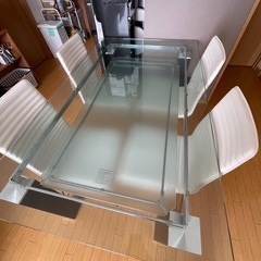 ダイニングテーブルセットの画像