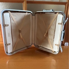 サムソナイト　スーツケースの画像