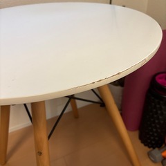 テーブル無料で差し上げます！の画像