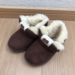 最終お値下げ😊 子供用ꯁꯧ茶色のブーツ(新品未使用✨)の画像