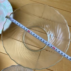 食器まとめ売り　お皿　ボウル　ガラス食器　全部で8点の画像