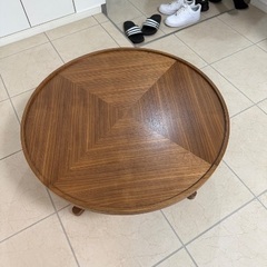 丸ローテーブルの画像