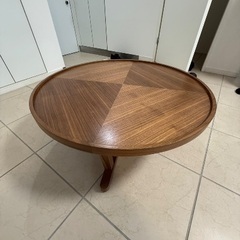 丸ローテーブルの画像