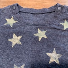 ブランシェス　星柄ロンパース グレーとカーキ　70の画像