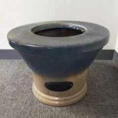 △ 火鉢 ひばち 高さ 35㎝ 直径 48.5㎝ 割れ欠け無し 貫入、釉薬の剥がれあり の画像