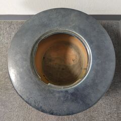 △ 火鉢 ひばち 高さ 35㎝ 直径 48.5㎝ 割れ欠け無し 貫入、釉薬の剥がれあり の画像