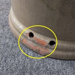 △ 火鉢 ひばち 高さ 35㎝ 直径 48.5㎝ 割れ欠け無し 貫入、釉薬の剥がれあり の画像