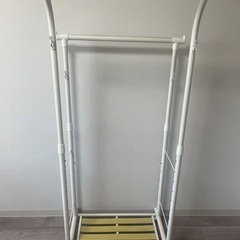 ニトリ　棚付きハンガーラックの画像