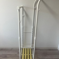 ニトリ　棚付きハンガーラックの画像