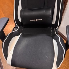 dxracer 
ゲーミングチェアの画像