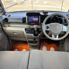 ご成約有難う御座いました。【総額コミコミ】広島発プライムゲート26年NBOX　GLパッケージ　ワンオーナー　ヒダマリアイボリーパールカラー　社外ナビ　バックカメラ　フルセグテレビ　両側パワースライドドア　ETC　純正14インチアルミ　プライバシーガラス　スマートキー　タイミングチェーン　修復歴無し　ディーラー系オートオークション仕入　軽自動車　格安の画像