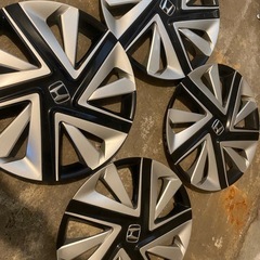 ホンダシャトル　純正ホイールカバーの画像