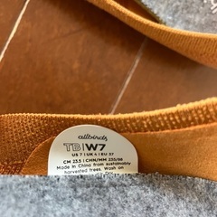 オールバーズのパンプスの画像