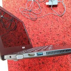 【取引中】【美品】Windows10 薄型ノートパソコンの画像