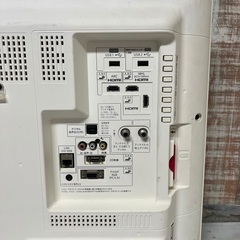 即日受渡❣️SHARP32型テレビYouTube、U-NEXTホワイト12500円の画像