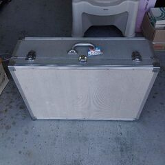 アルミケースの画像