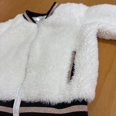 キラキラ ジャンパー 24monthsの画像